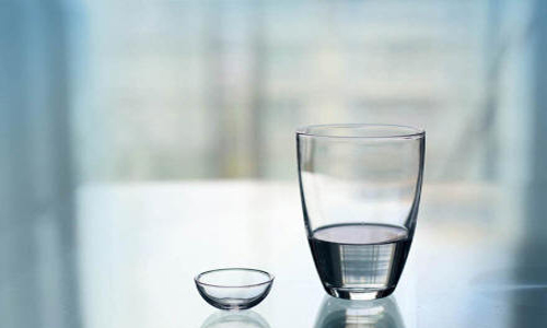 一杯水.jpg